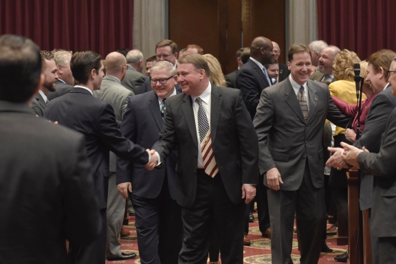 photo of Chief Justice Zel Fischer entering House chamber to deliver 2018 state of the judiciary