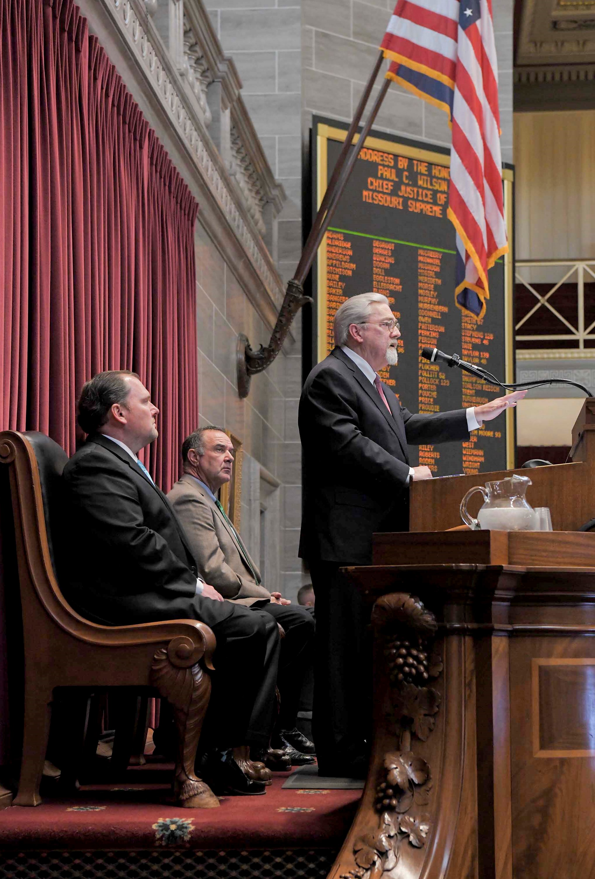 2022 - CJ Wilson speaks from dais 937
