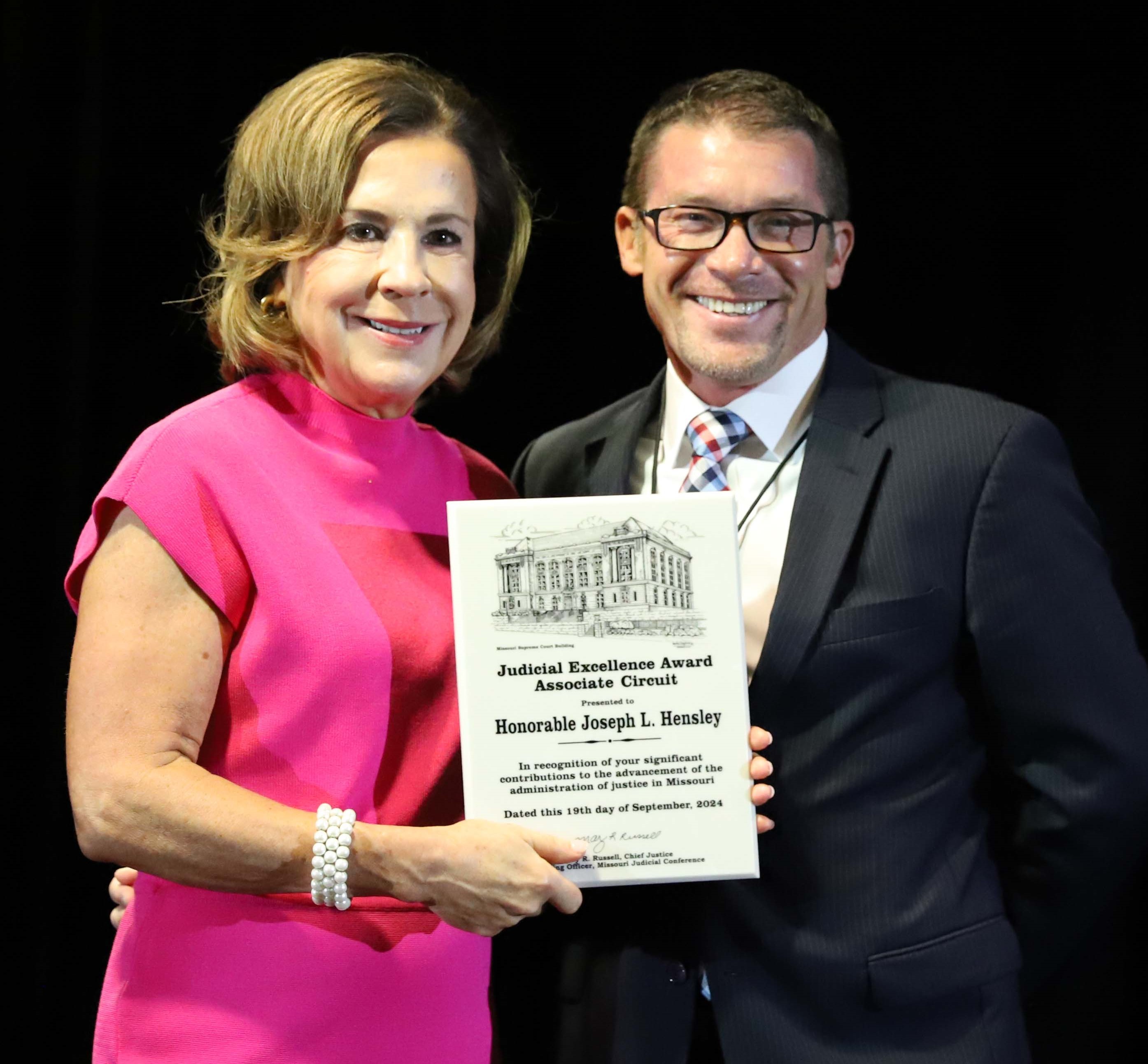 2024-CJ-Russell-award-to-J-Joe-Hensley-b