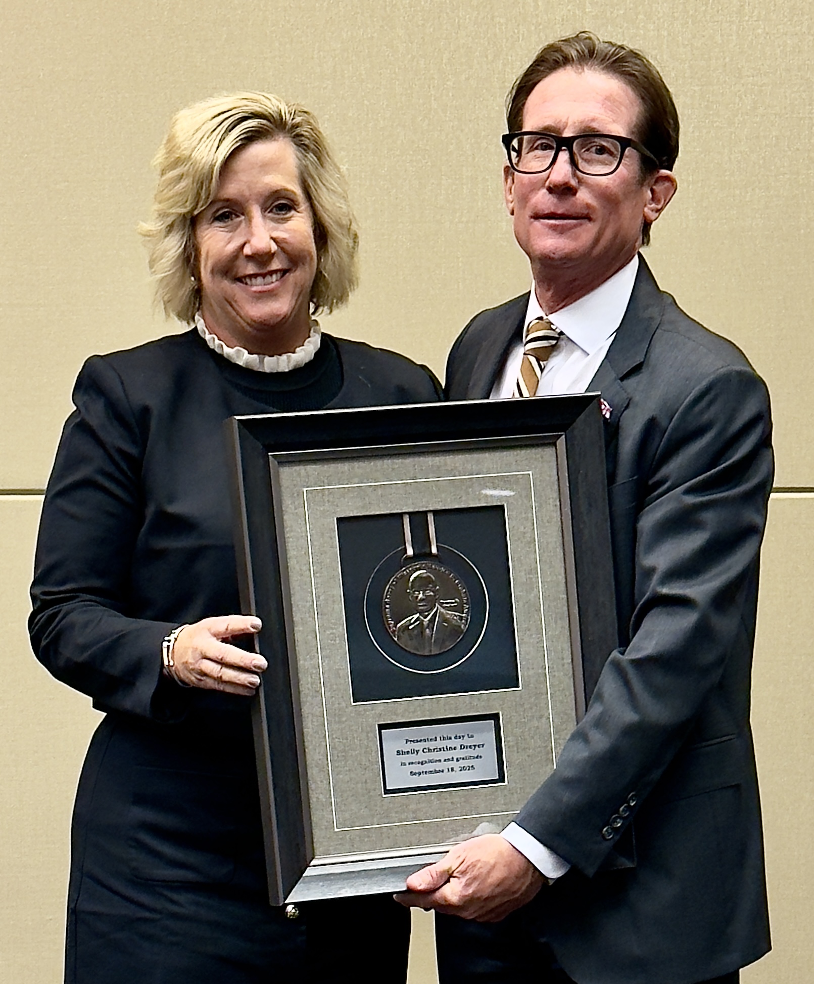 2025MauriceGrahamAward-ShellyDreyer